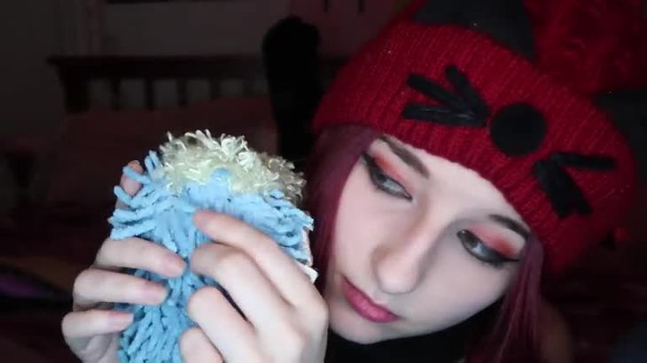 AftynRose ASMR视频在线播放：Moody Kitty助眠体验