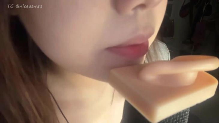 晚安夜猫子ASMR哄睡视频在线播放 - 轻柔耳语助你深度入眠