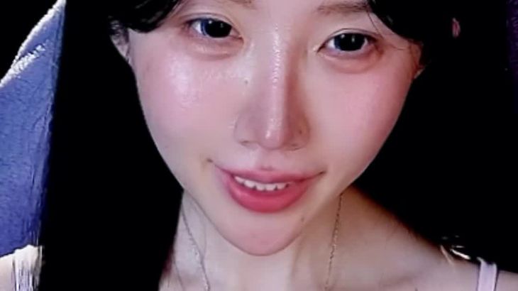 aki秋水ASMR美食特写咀嚼音在线播放视频