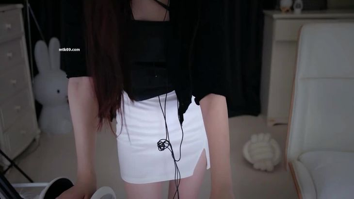 小一熟了呀ASMR火箭福利视频8在线播放，沉浸式颅内高潮体验