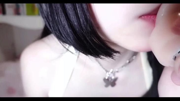 ASMR小羊喵助眠视频在线播放：温柔耳语放松身心