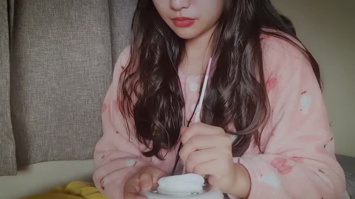 贝拉ASMR助眠视频在线播放：3Dio耳搔声与沉浸式睡眠引导体验