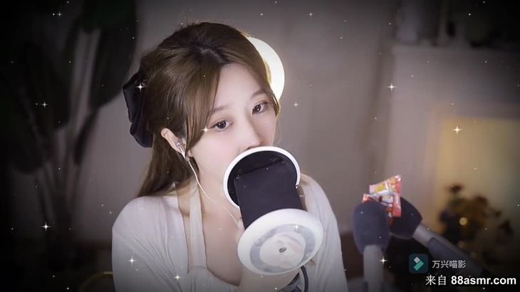 大伊伊ASMR助眠视频在线播放：耳边轻语+颅内按摩声控体验