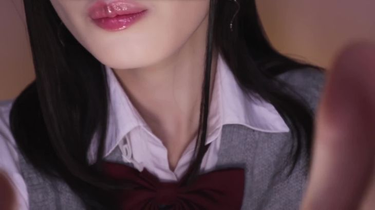 ASMR主播Super Tingly特辑：50种触发词耳语视频在线播放