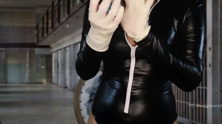 Uying ASMR皮衣耳语视频在线播放：沉浸式触发颅内高潮，助眠解压首选