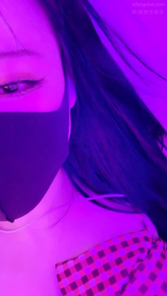 大三丝ASMR沉浸式助眠视频在线播放：耳语按摩与颅内放松体验