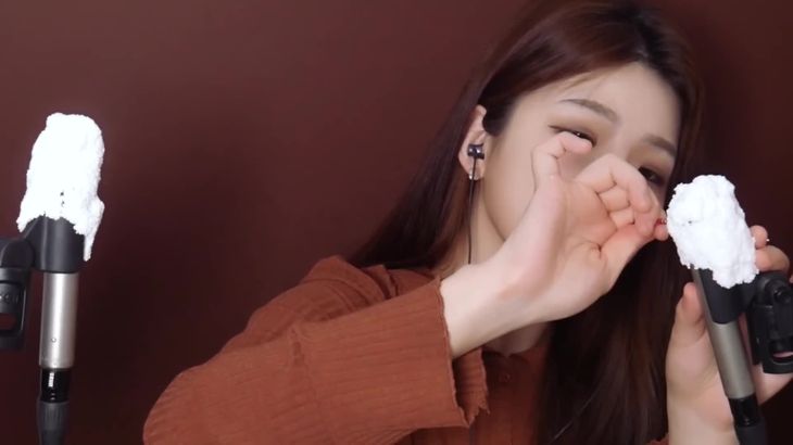 폼클레이 ASMR主播视频在线播放：泡沫黏土耳部护理触发音