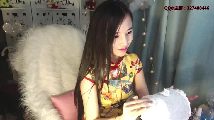 予可ASMR在线播放：古典女神芦荟胶掏耳助眠视频