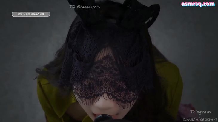 萝卜爱吃兔兔ASMR视频在线播放：第一人称视角丝袜舔耳沉浸式助眠体验