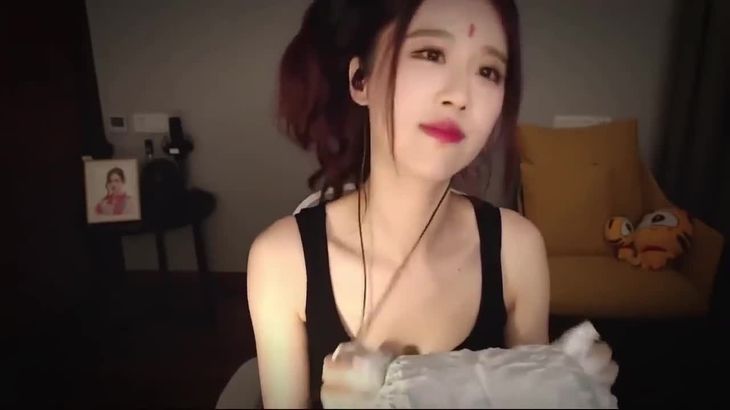 轩子巨2兔ASMR助眠视频在线播放：沉浸式腿播与耳语放松体验