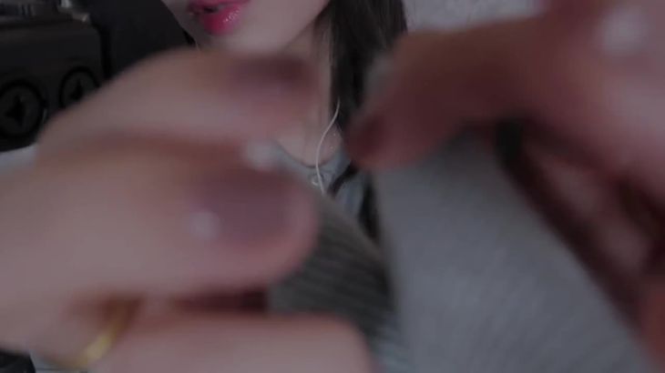 Yoonying沉浸式ASMR视频在线播放：耳部护理与场景化放松体验