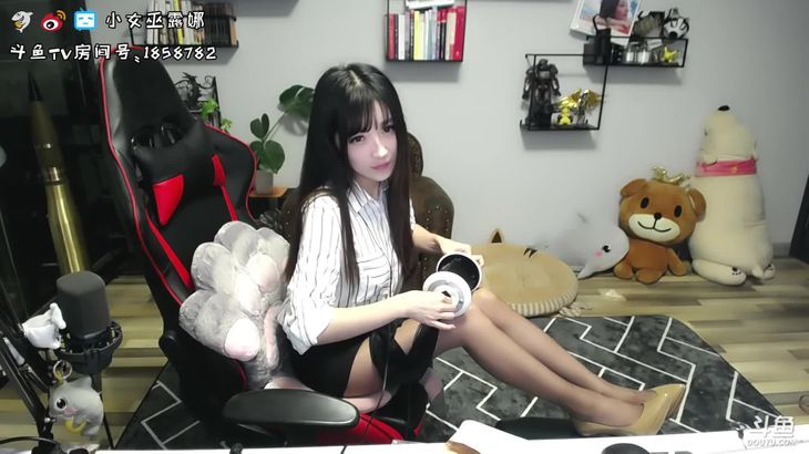 露娜Luna ASMR无说话丝袜按摩视频在线播放_沉浸式助眠放松体验