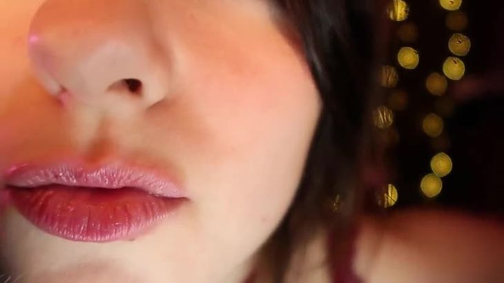 AftynRose ASMR视频在线播放_睡前耳语亲吻助眠_角色扮演触发音合集