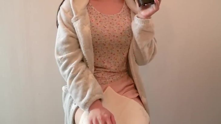 少寒Shine ASMR在线播放：棉棒掏耳与轻柔耳语沉浸式助眠视频