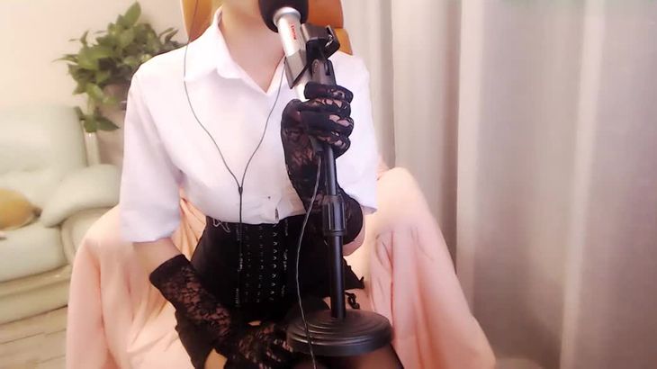 暮久酱林暮奈儿ASMR视频在线播放：灰丝女神弹舌助眠魔法书